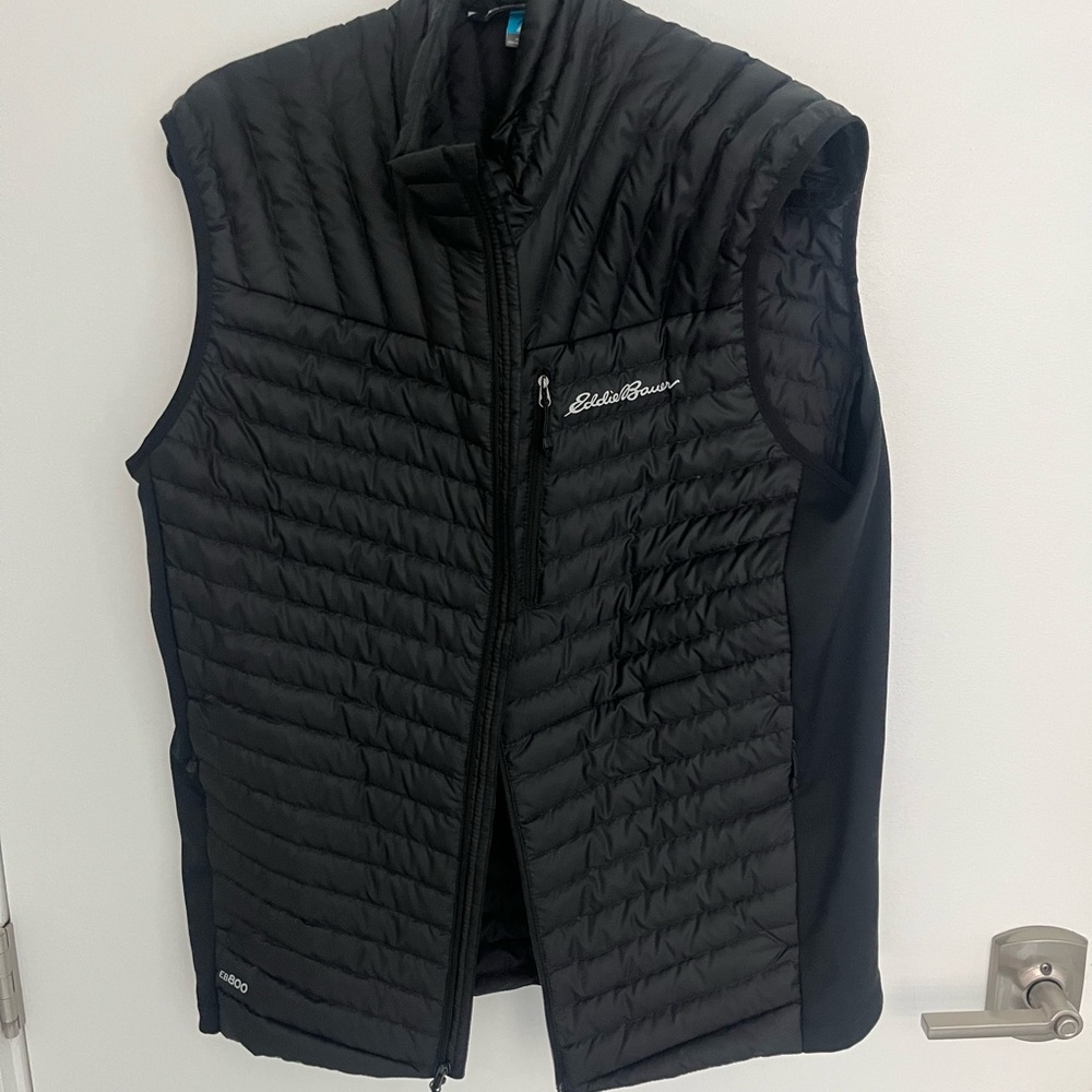 Eddie Bauer Black Vest!